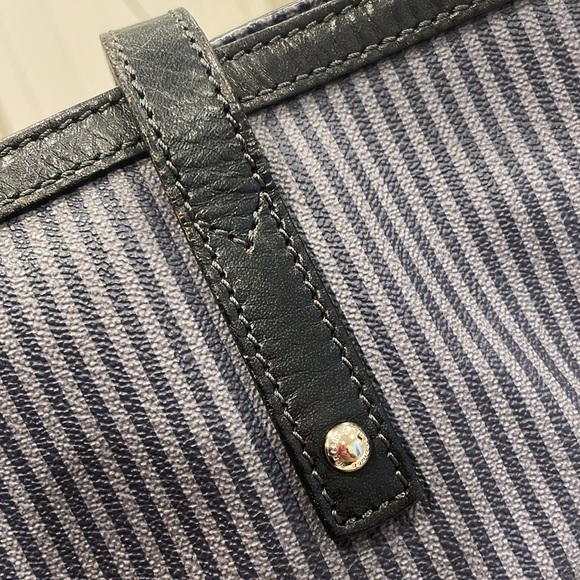 The Bridge Black and Gray Striped Tote Bag - Picture 11 of 16